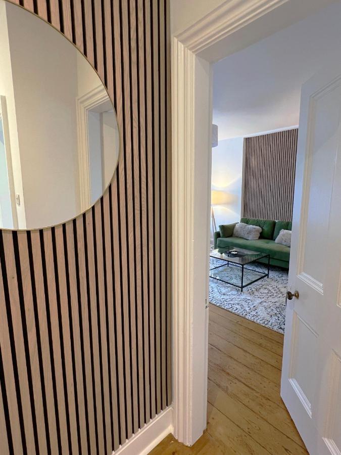 1 Bed / 1 Sofa Bed 'Scandi' Style Ground Floor Apartment Yeovil Eksteriør billede